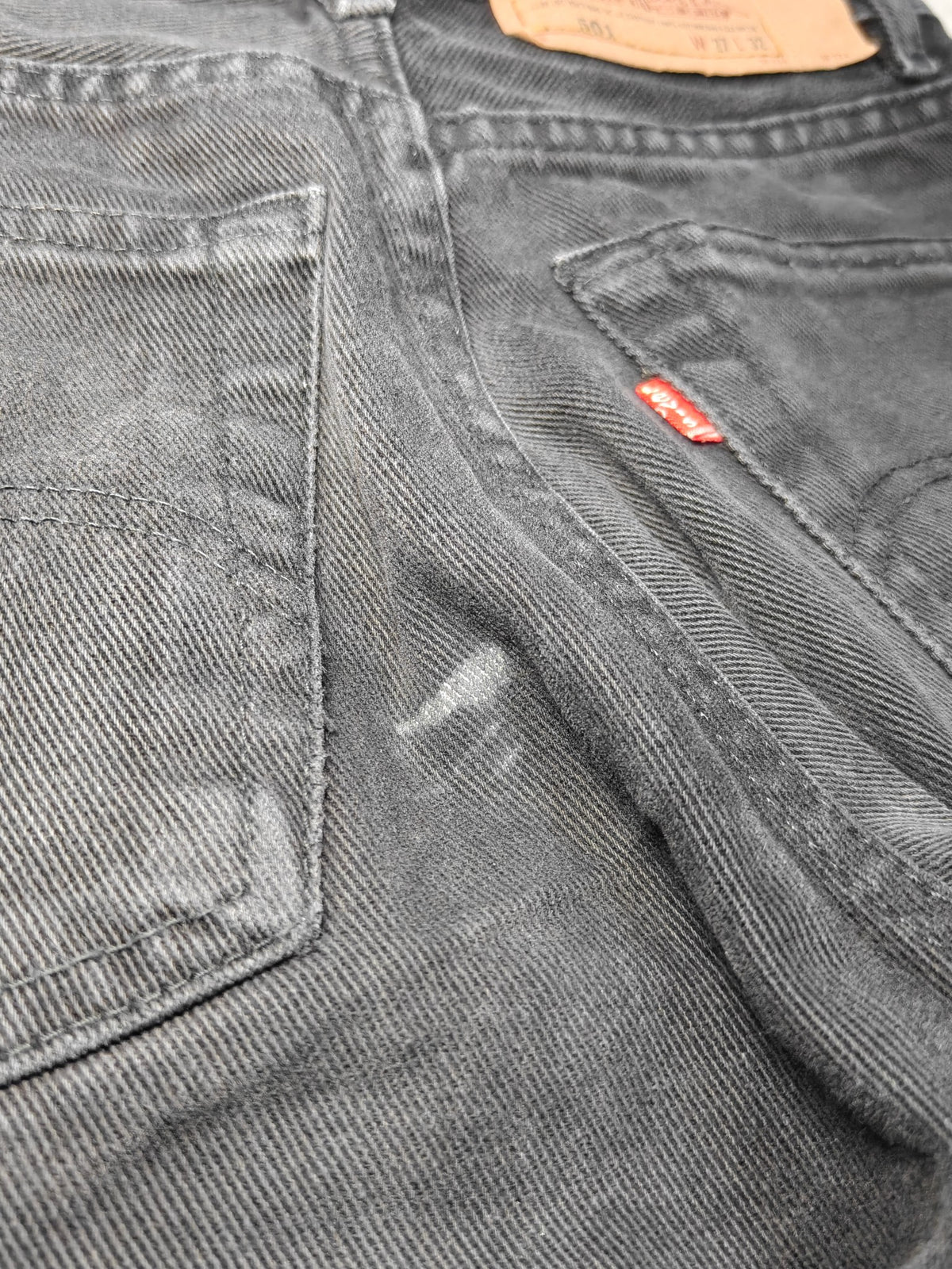 Women Levi's 501 vintage made in USA 1996 Black 5010165 Straight W27 L30 (EU 36 / S) Jeans