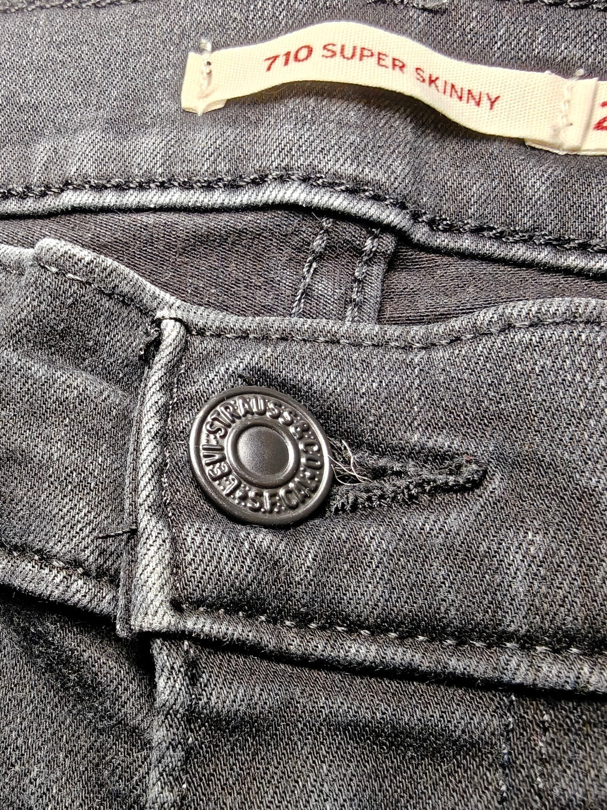 Women Levi's 710 Black Super skinny W25 L30 (EU 34 / XS) Y2K Jeans