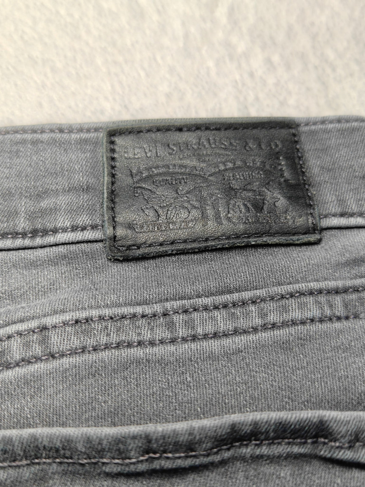 Women Levi's 710 Super Skinny Black Skinny W30 L30 (EU 40 / L) Y2K Jeans