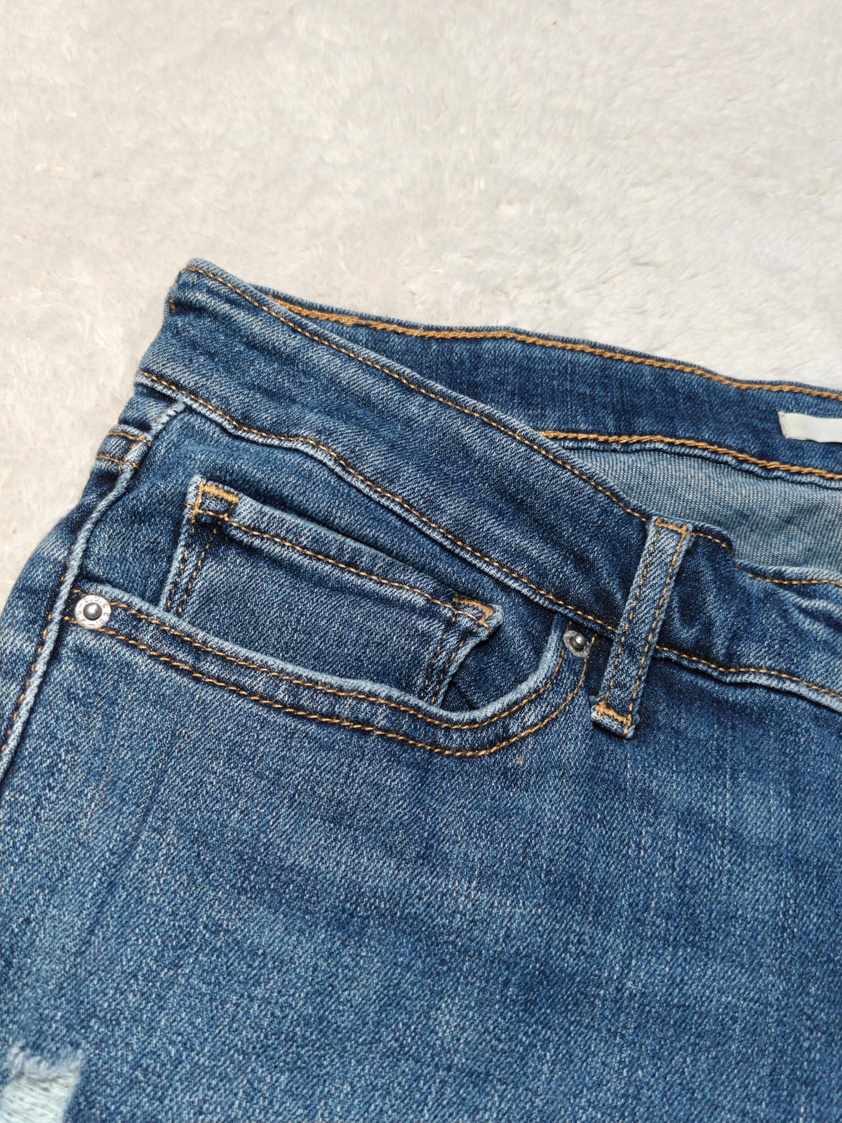 Women Levi's 711 Blue 0140 Skinny W28 L32 (EU 38 / M) Y2K Jeans