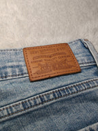 Women Levi's 724 High Rise Straight Light blue Straight W30 L28 (EU 40 / L) Y2K Jeans