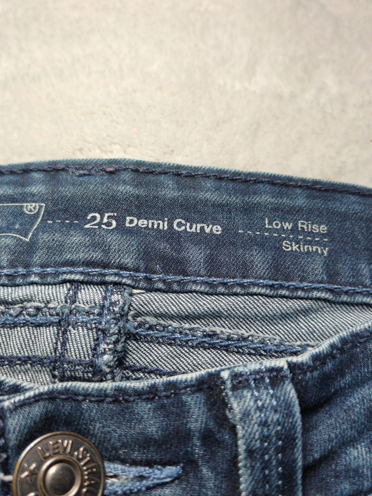 Women Levi's Demi Curve Dark blue Skinny W25 L32 (EU 34 / XS) Y2K Jeans